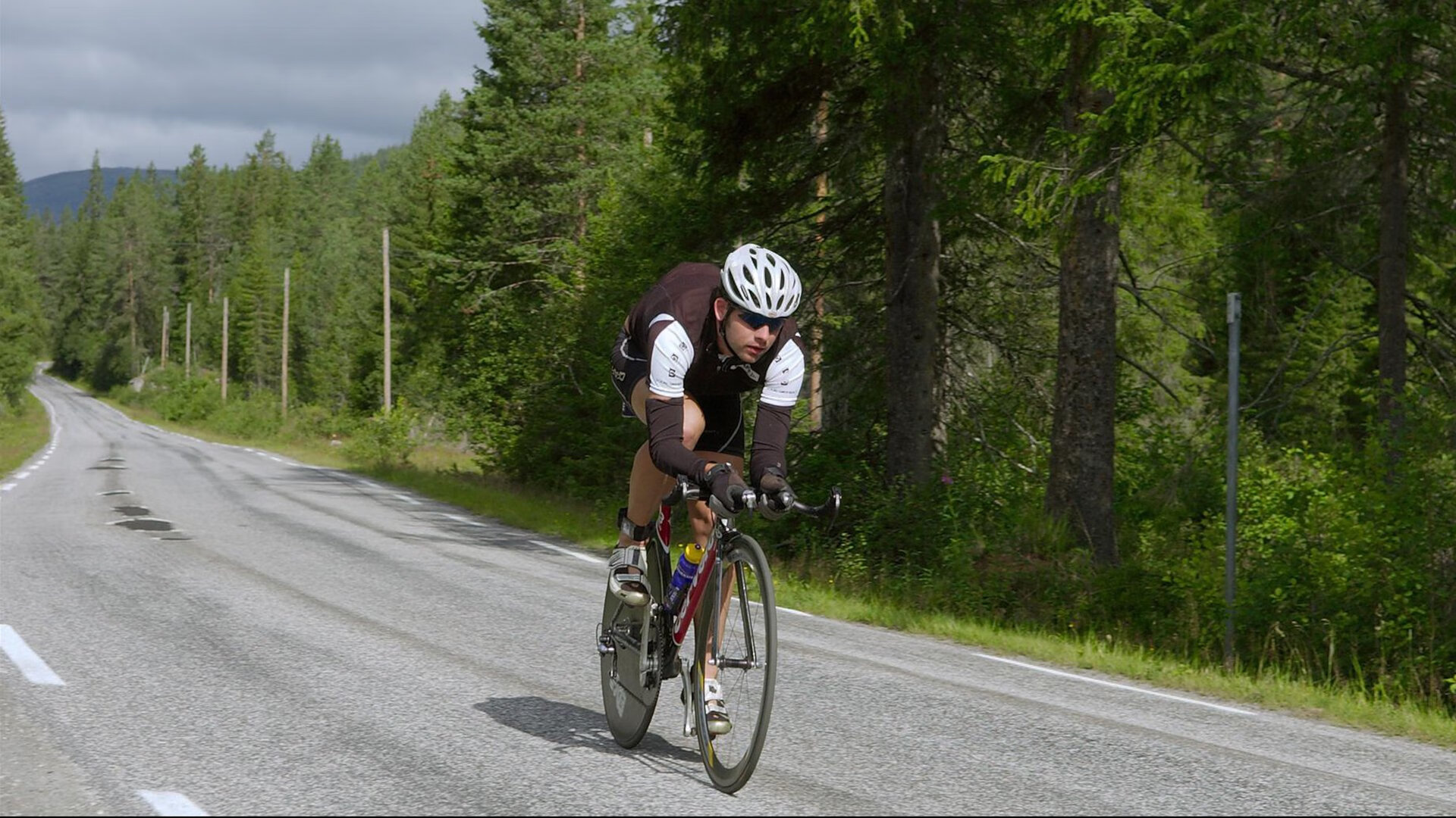 从自我救赎到国家鏖战，福登的涅槃与喀麦隆的坚韧之歌