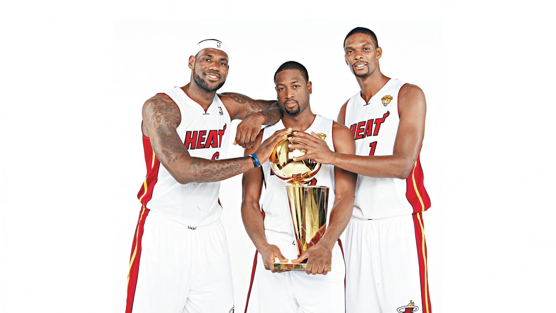 青春风暴席卷圣西罗，加维领衔巴萨新阵，哥伦比亚式碾压终结米兰神话